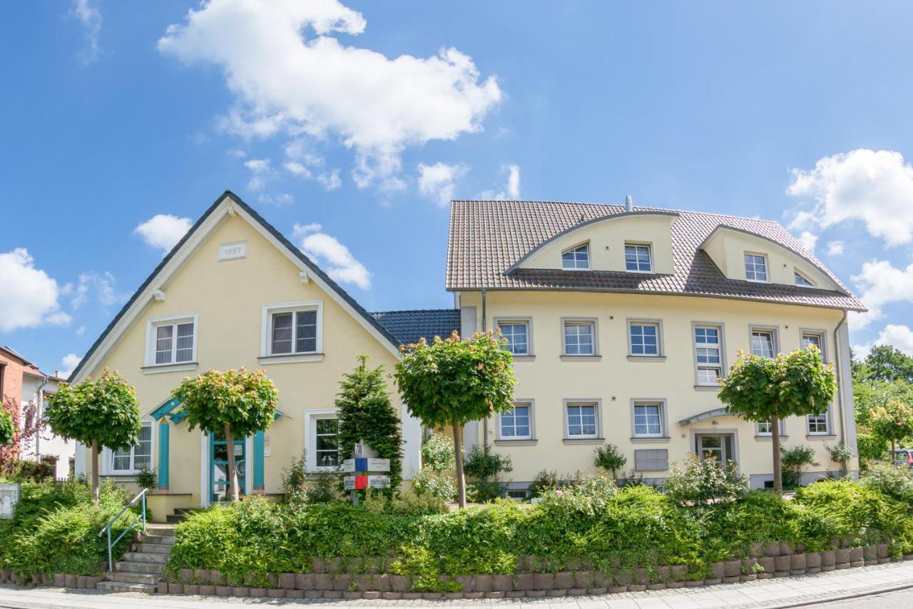 Ferienwohnungen Margaretha Sellin  エクステリア 写真